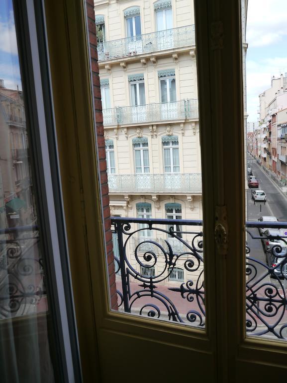 Hotel Des Ambassadeurs Toulouse Exteriör bild